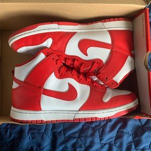 Nike dunk high championship white red
